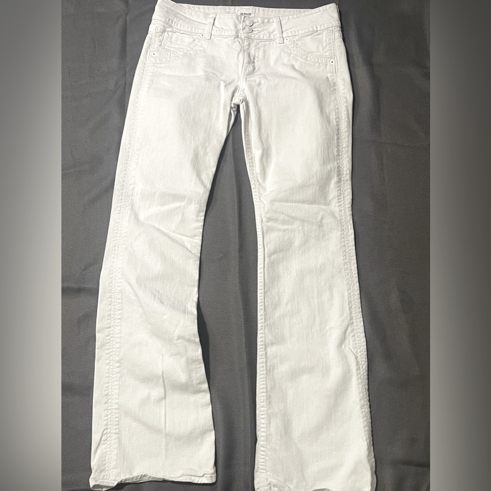 These all White Hudson’s let guys know Who Runs The World!!